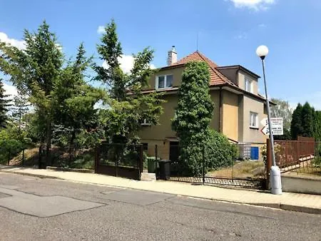 ホームステイ Ubytovani Soutok Mělník